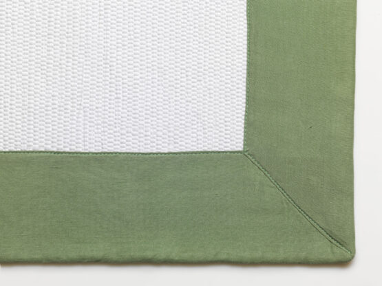 Badvorleger BASIC Frame aus Leinen und Faser-Mix in Grün von Klomfar - 50x70 cm - Detailansicht 1